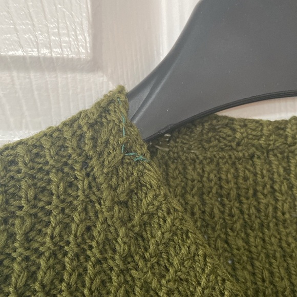 VTG Handmade Olive Green Hand Knit Cardigan Sweater - Picture 3 of 10